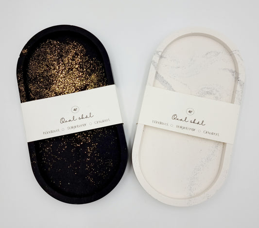 Ovalt fad - Classic black m. guld glimmer